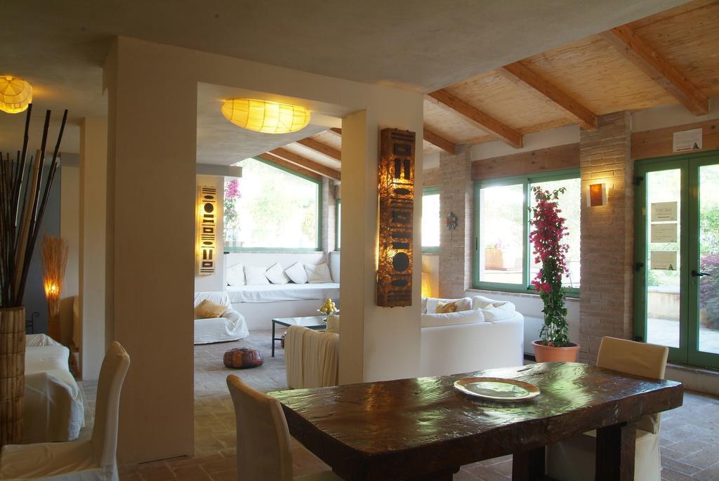 Le Torracce Agriturismo Olistico Hotel Valfabbrica Kültér fotó